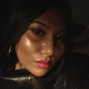 Meet your Posher, Khamela